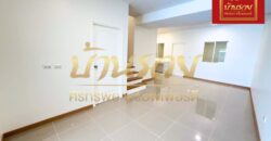 ทาวน์เฮ้าส์ 2 ชั้น หมู่บ้านไลโอ บลิสซ์ ประชาอุทิศ-สุขสวัสดิ์ บ้านรีโนเวทใหม่ พร้อมเข้าอยู่