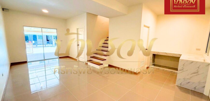 ทาวน์เฮ้าส์ 2 ชั้น หมู่บ้านไลโอ บลิสซ์ ประชาอุทิศ-สุขสวัสดิ์ บ้านรีโนเวทใหม่ พร้อมเข้าอยู่